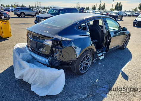 2022 Tesla Model 3 из США, поврежденный, VIN 5YJ3E1EB9NF195541